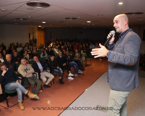 Lugo. En el Pazo de Feiras y Congresos, gala de la ADX Sagrado Corazón, presentada por Terio Carrera