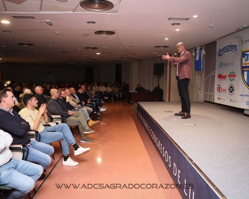Lugo. En el Pazo de Feiras y Congresos, gala de la ADX Sagrado Corazón, presentada por Terio Carrera